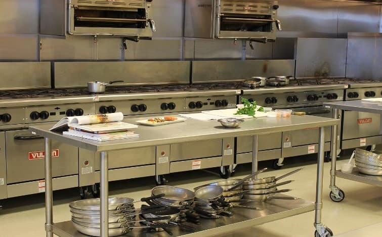 Four Ways Kitchen Display Systems Could Help Restaurants Bounce Back