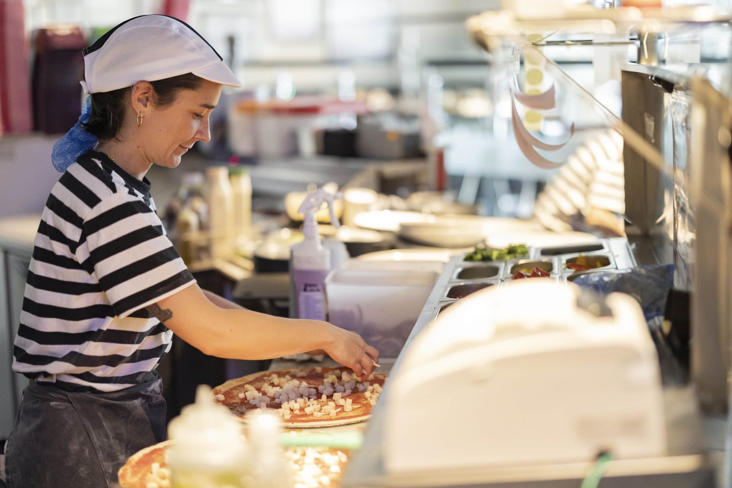 Keep the Pizza Flowing:
KDS Tips for a Seamless Kitchen