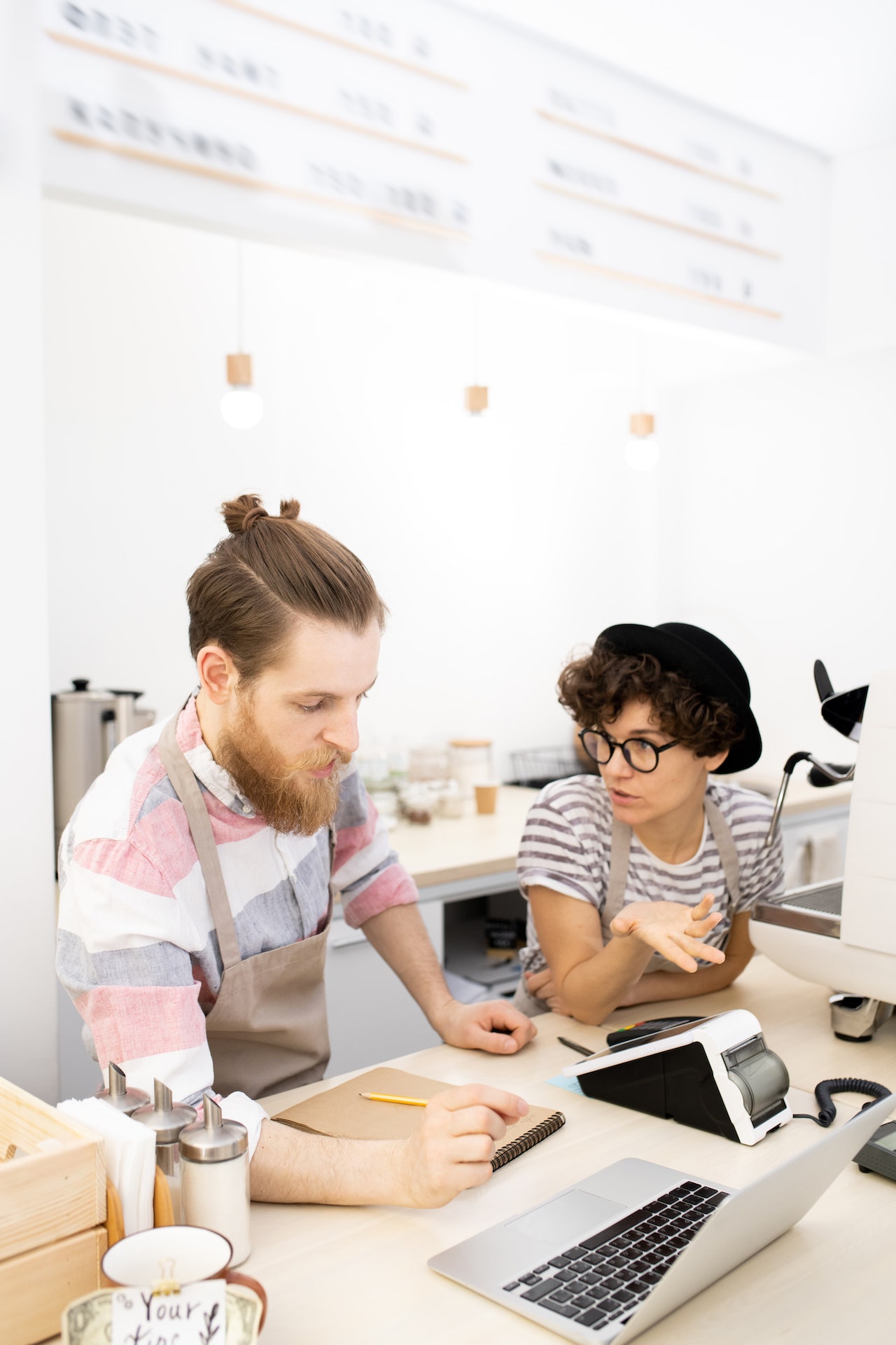 Top 10 POS Features to Help You Run Your Restaurant More Efficiently