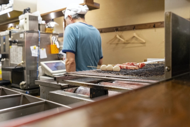 Optimizing Menu Item Preparation and Delivery Times